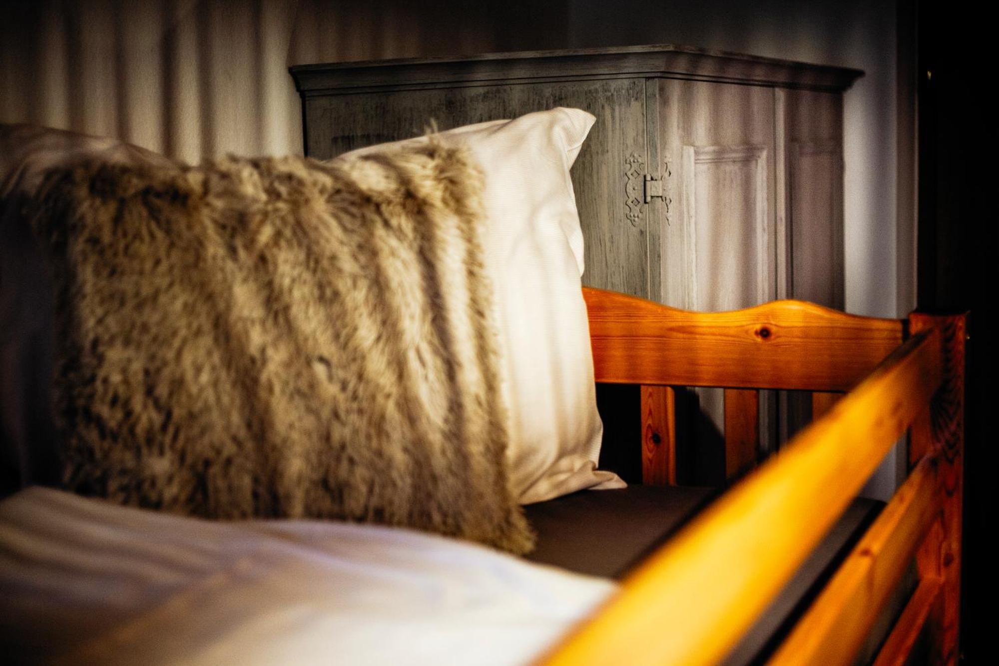 Pinetree Lodge مايرهوفن الغرفة الصورة