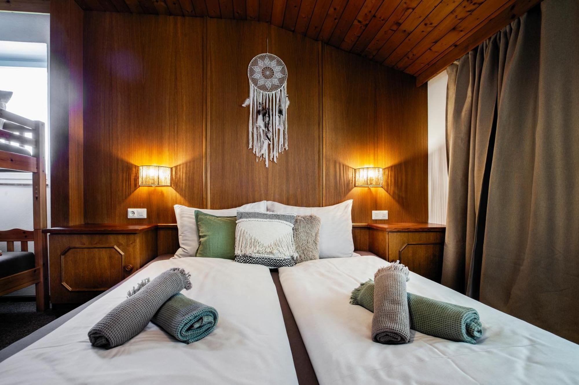 Pinetree Lodge مايرهوفن المظهر الخارجي الصورة