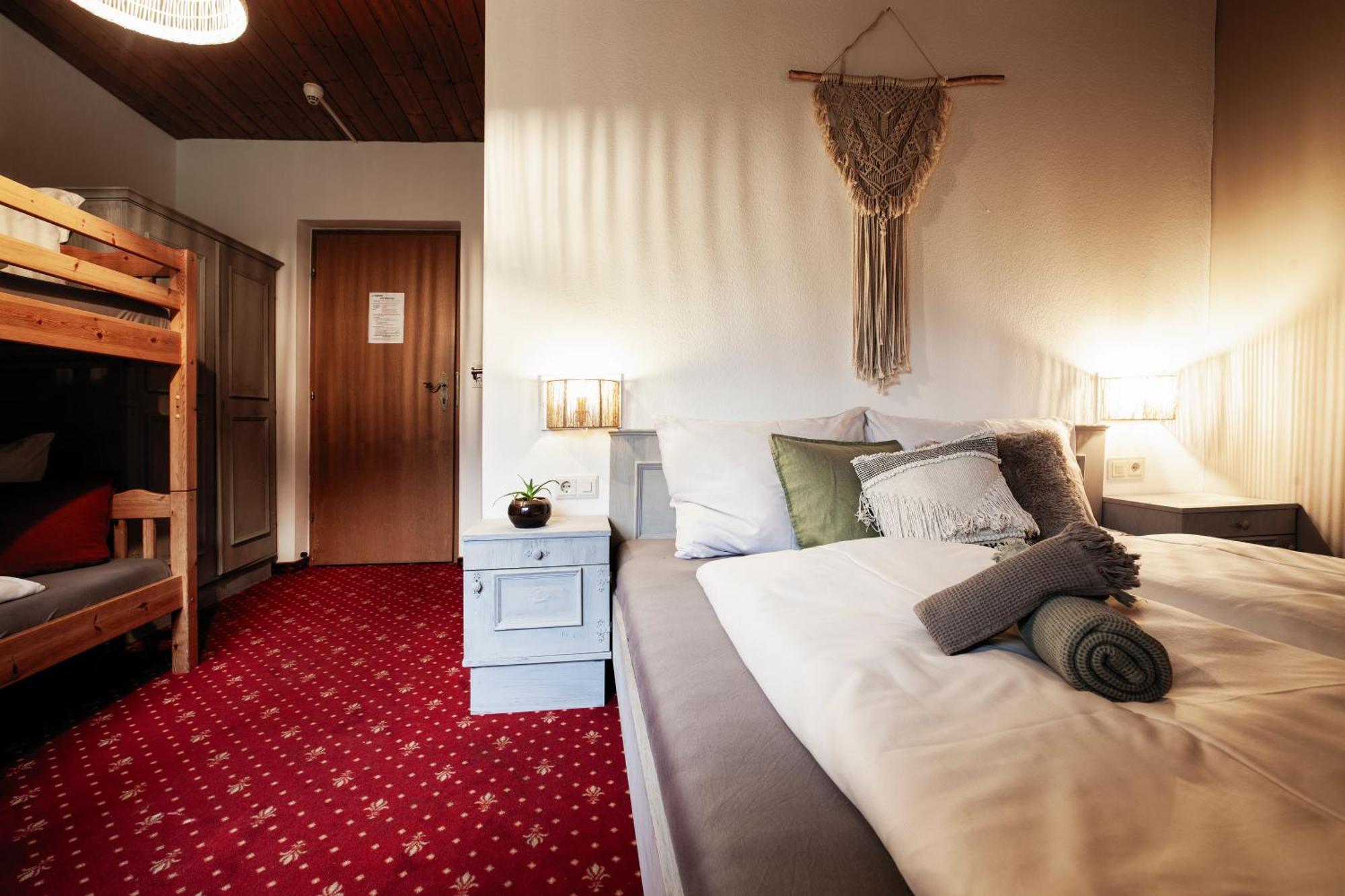 Pinetree Lodge مايرهوفن الغرفة الصورة