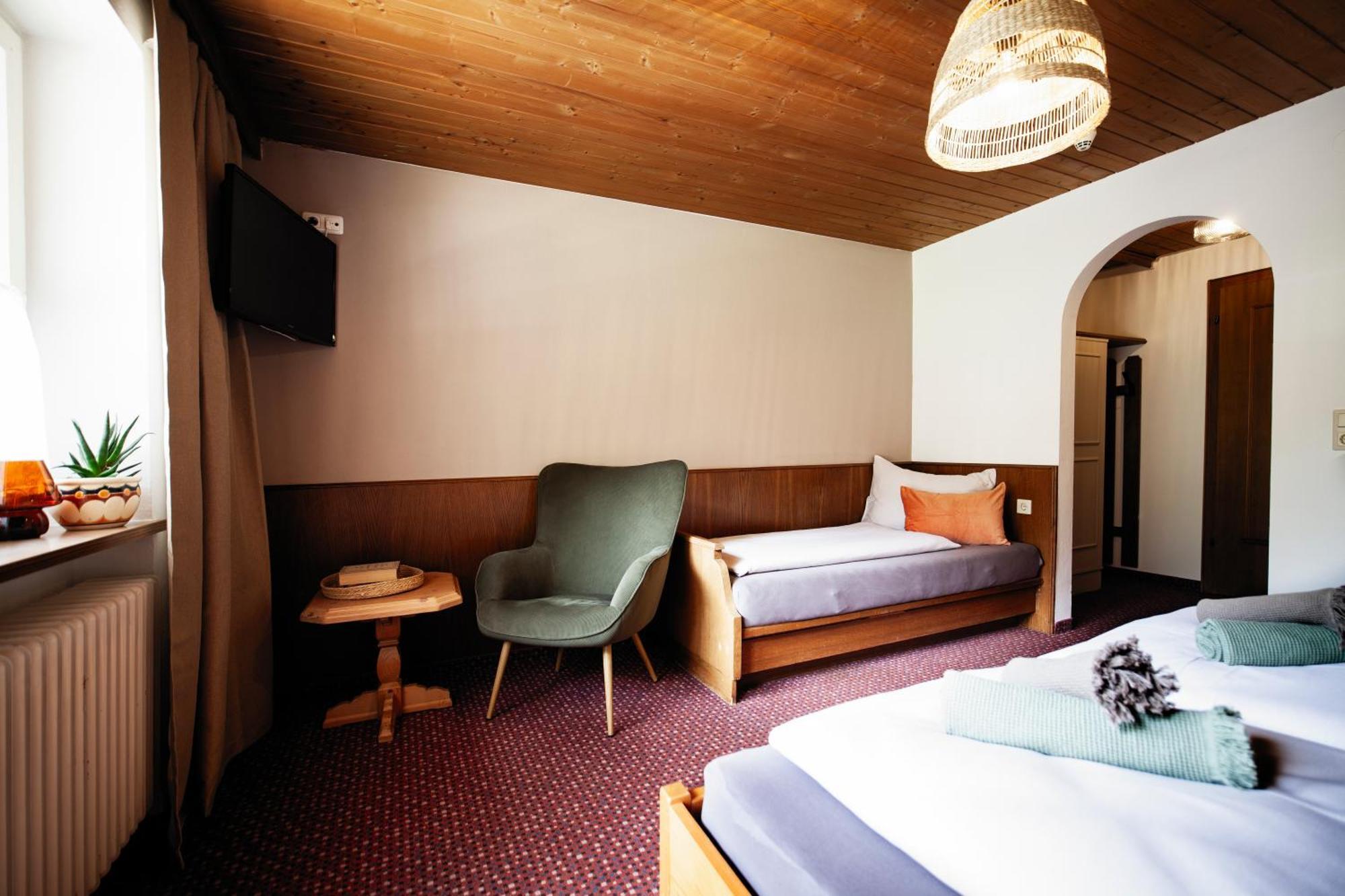 Pinetree Lodge مايرهوفن الغرفة الصورة